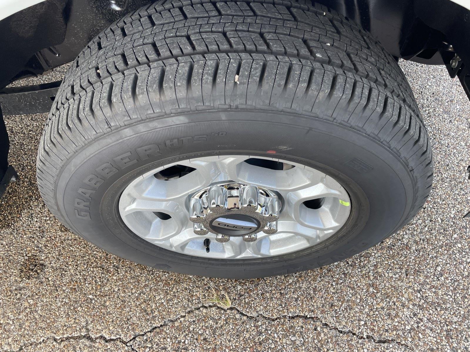 2026 Ford Super Duty F-350 SRW XLT