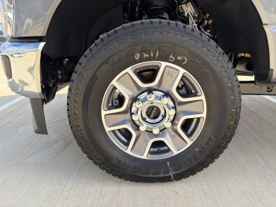 2027 Ford Super Duty F-350 SRW LARIAT