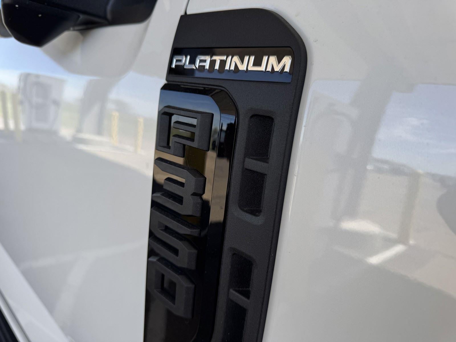 2026 Ford Super Duty F-350 SRW Platinum