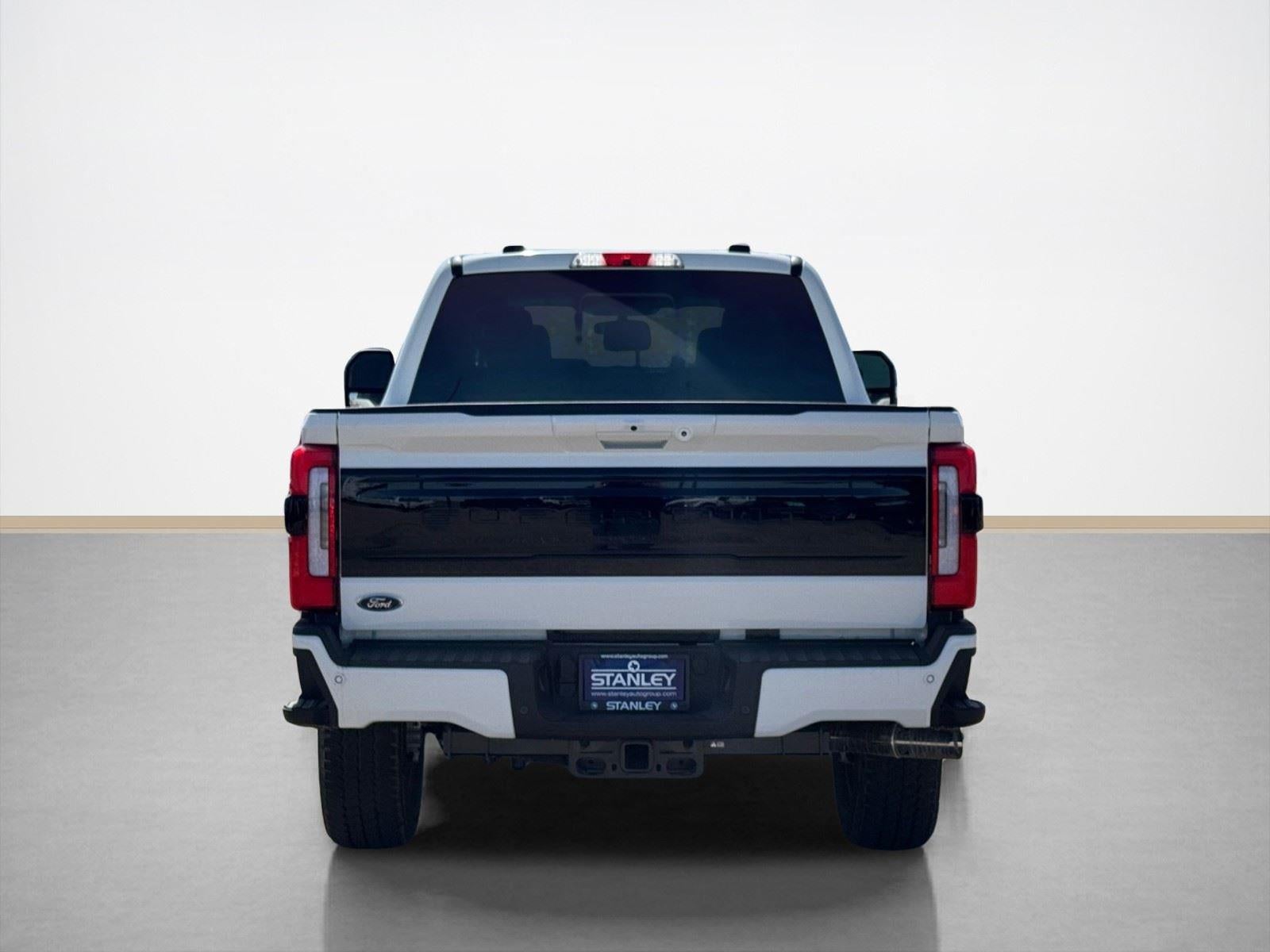 2026 Ford Super Duty F-350 SRW Platinum