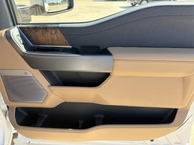 2027 Ford Super Duty F-350 SRW LARIAT