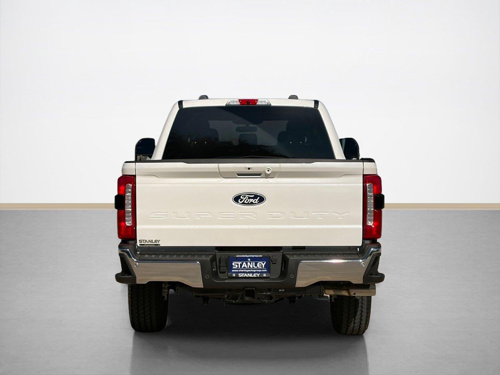 2027 Ford Super Duty F-350 SRW LARIAT