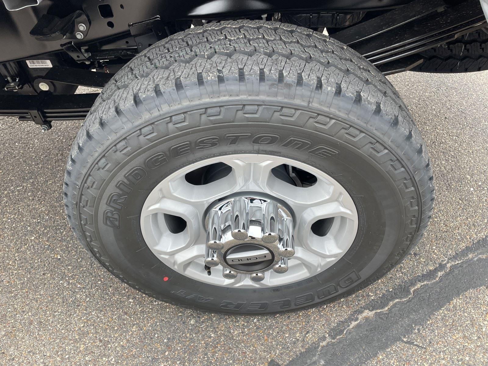 2026 Ford Super Duty F-350 SRW XLT