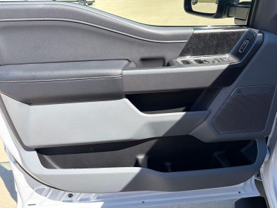 2027 Ford Super Duty F-350 DRW XLT