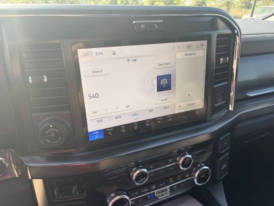 2027 Ford Super Duty F-350 DRW LARIAT