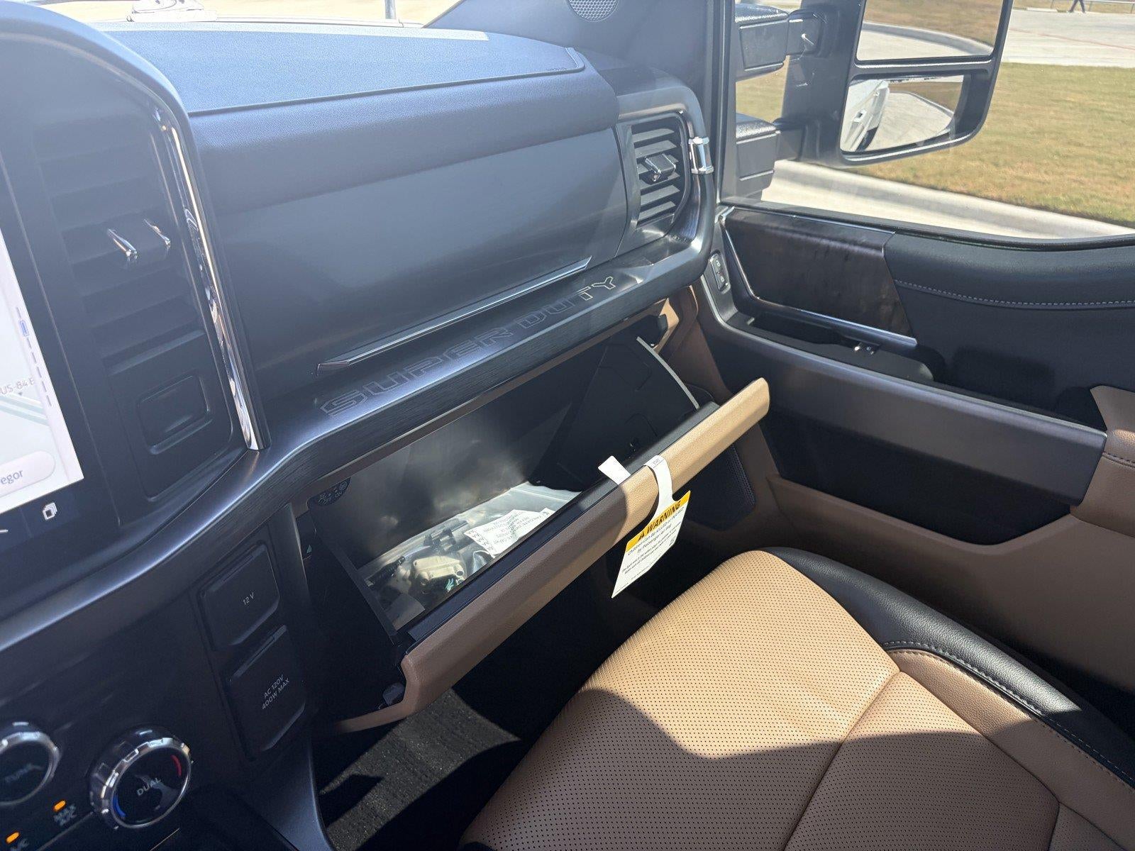 2024 Ford Super Duty F-350 Drw LARIAT