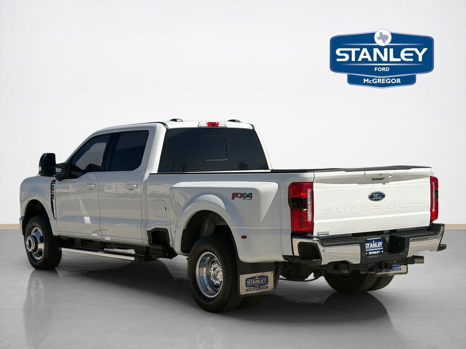 2024 Ford Super Duty F-350 Drw LARIAT