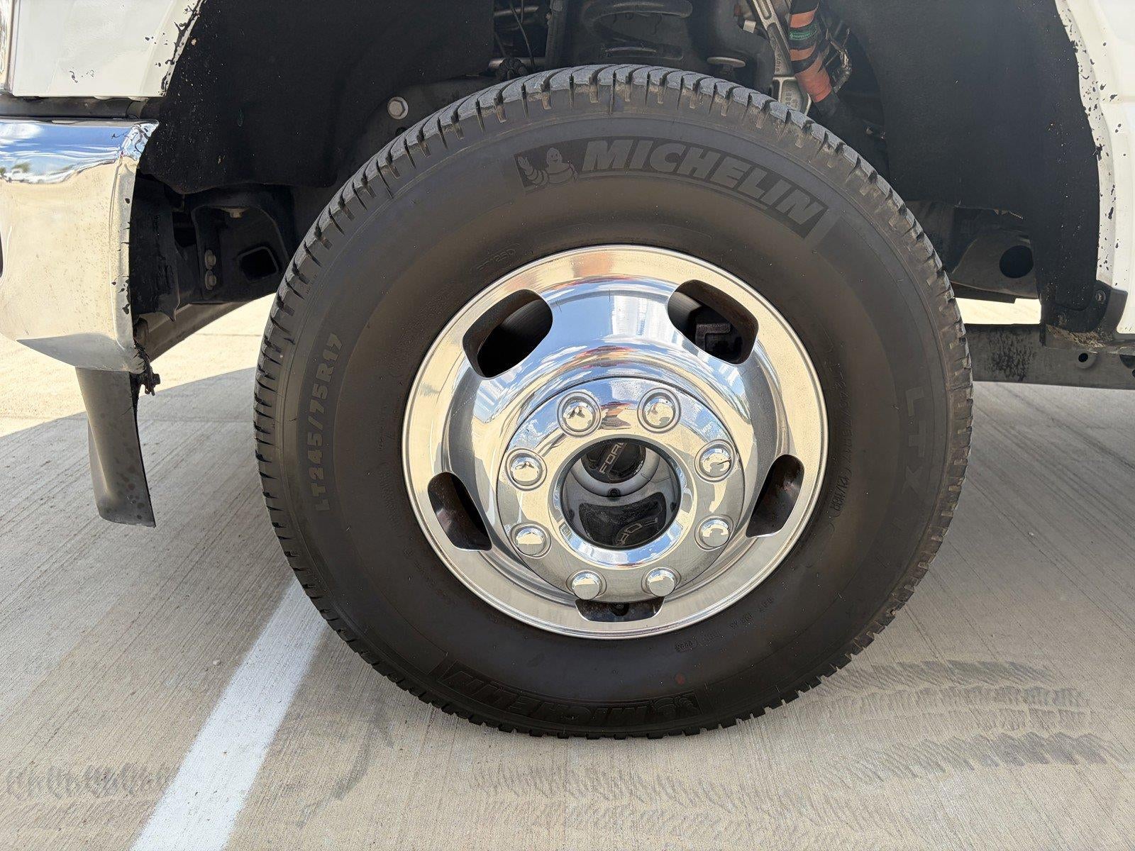 2025 Ford Super Duty F-350 DRW LARIAT