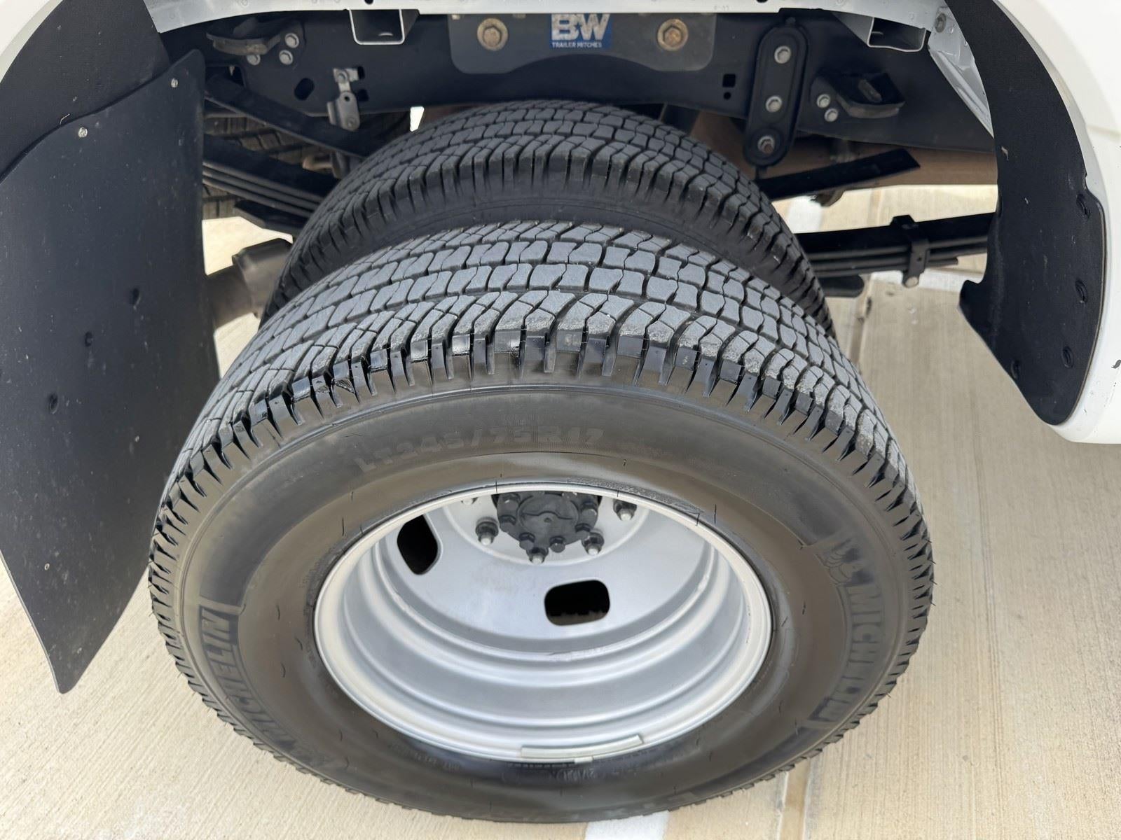 2024 Ford Super Duty F-350 DRW XL