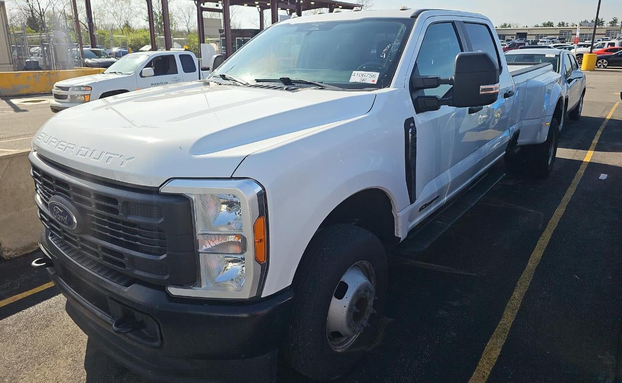 2023 Ford Super Duty F-350 DRW XL