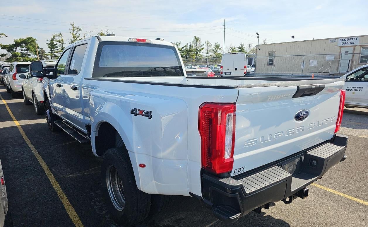 2023 Ford Super Duty F-350 DRW XL