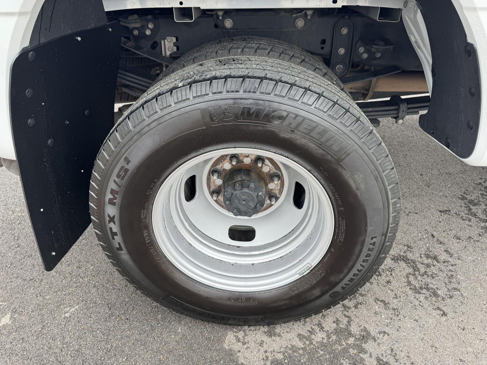 2025 Ford Super Duty F-350 DRW XLT