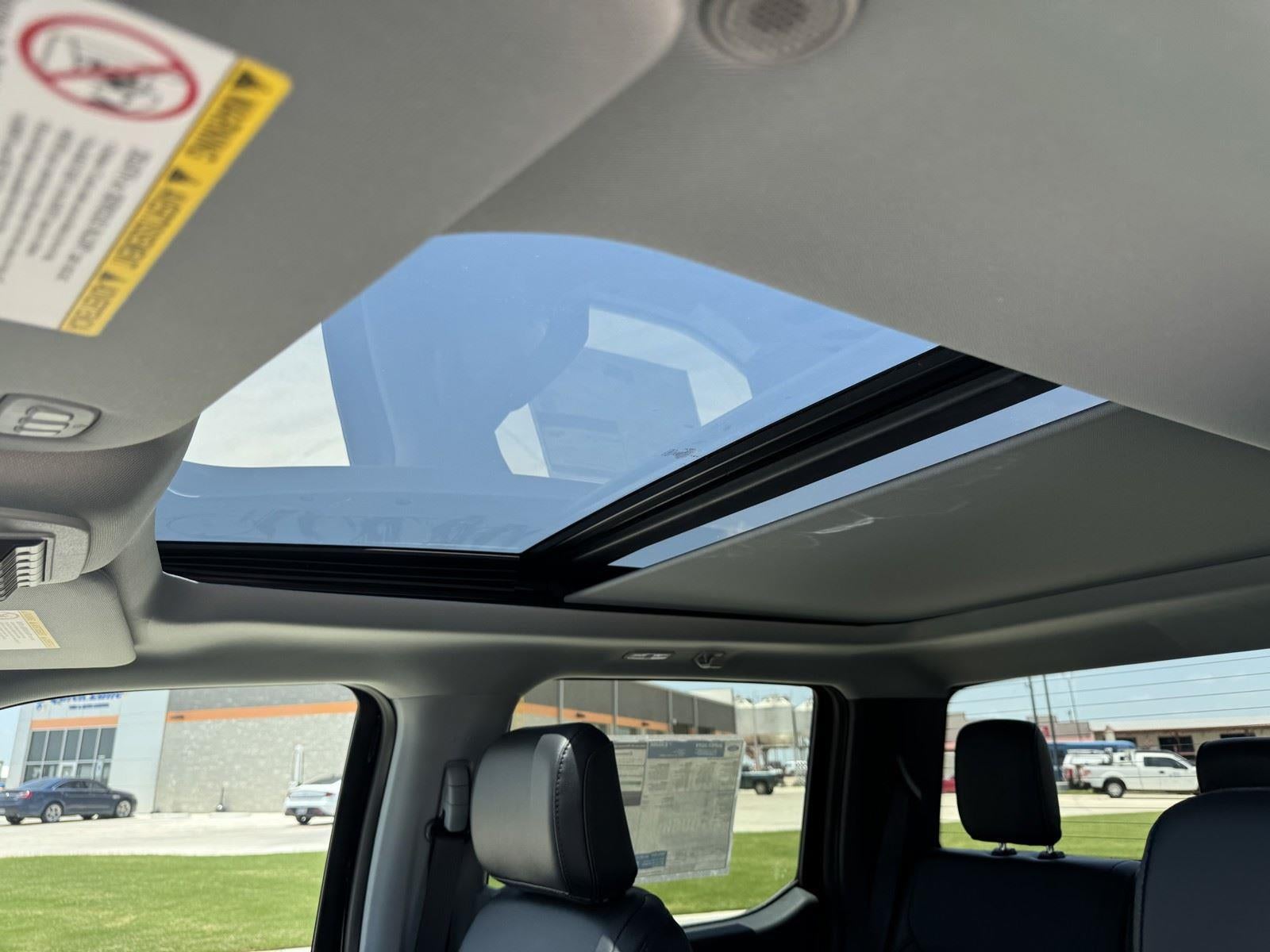 2026 Ford Super Duty F-350 DRW LARIAT