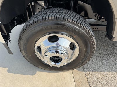 2026 Ford Super Duty F-350 DRW LARIAT