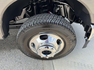 2026 Ford Super Duty F-350 DRW LARIAT