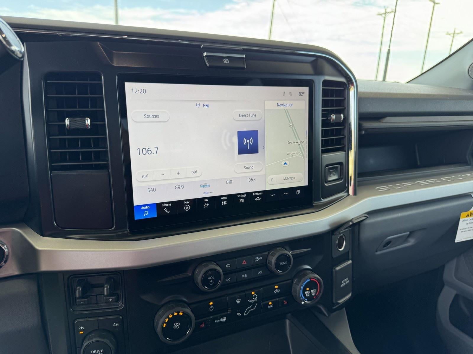 2026 Ford Super Duty F-350 DRW XLT