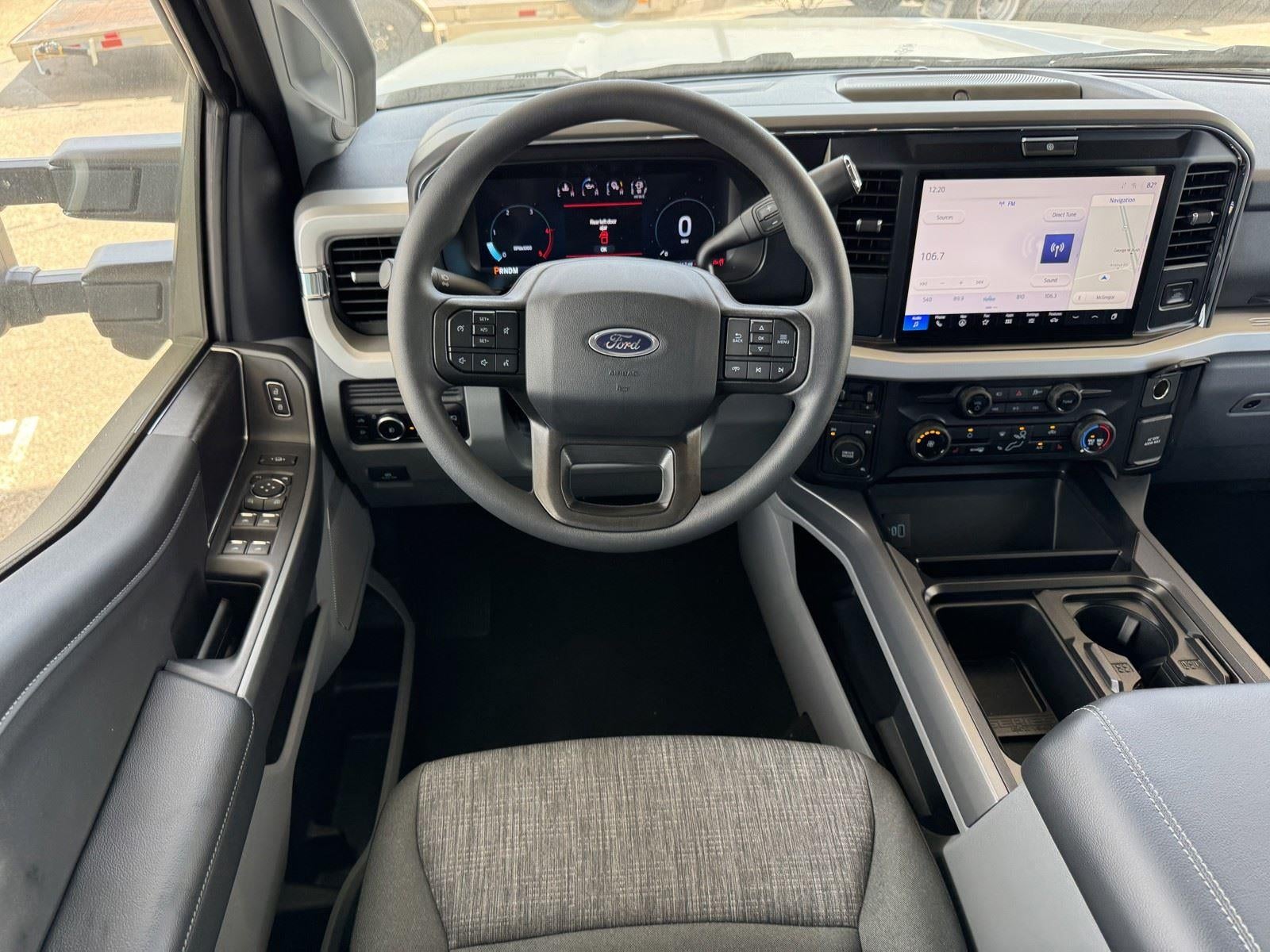 2026 Ford Super Duty F-350 DRW XLT