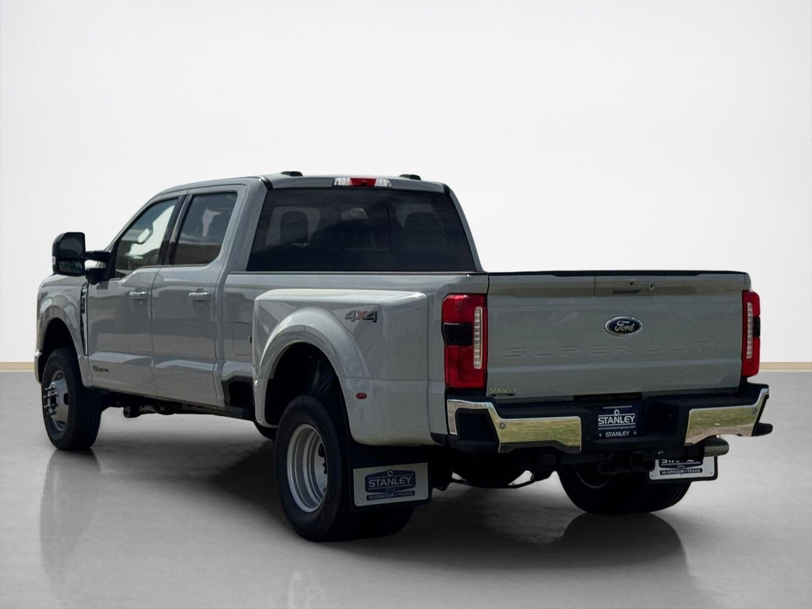 2026 Ford Super Duty F-350 DRW XLT
