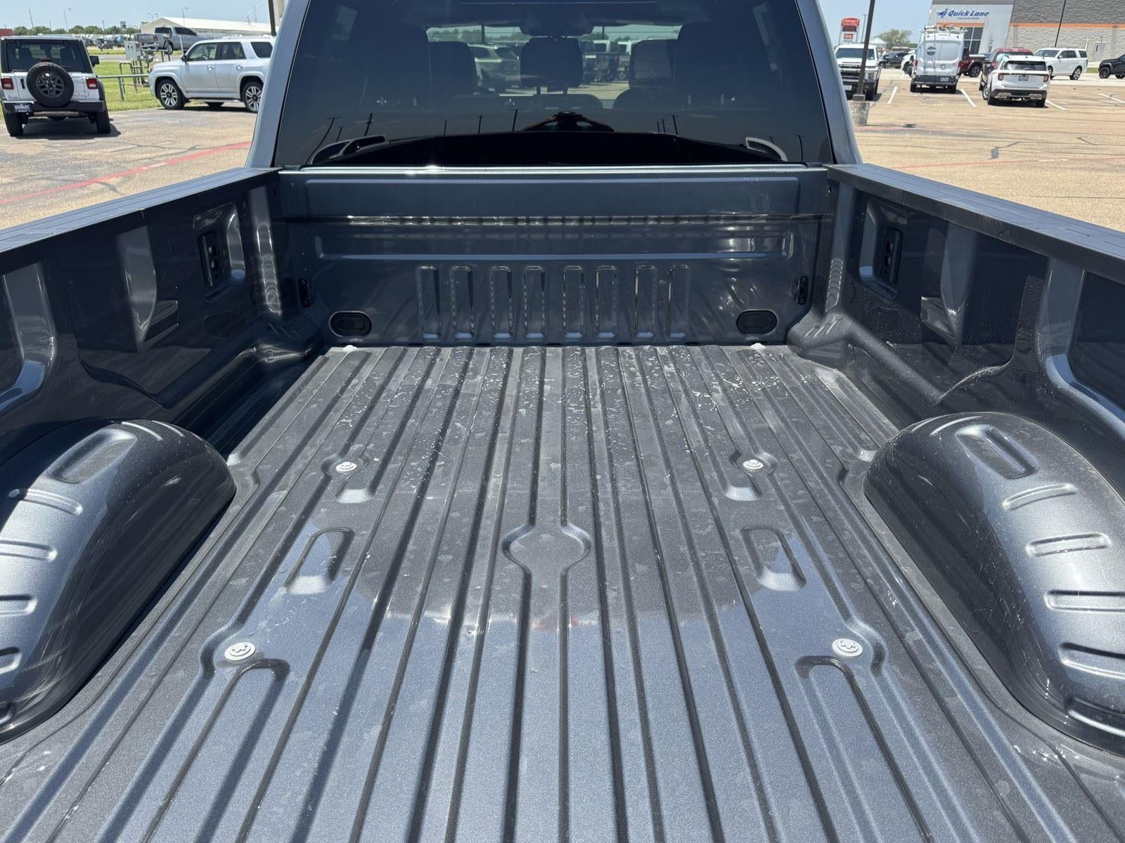 2026 Ford Super Duty F-350 DRW LARIAT