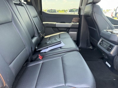 2026 Ford Super Duty F-350 DRW LARIAT