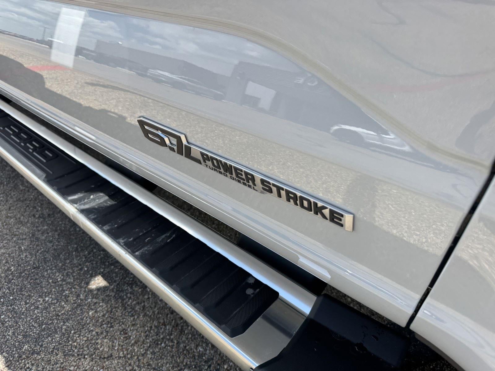 2026 Ford Super Duty F-350 DRW LARIAT