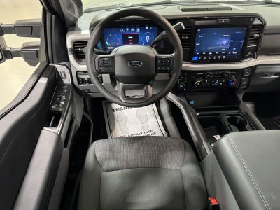 2026 Ford Super Duty F-350 DRW LARIAT