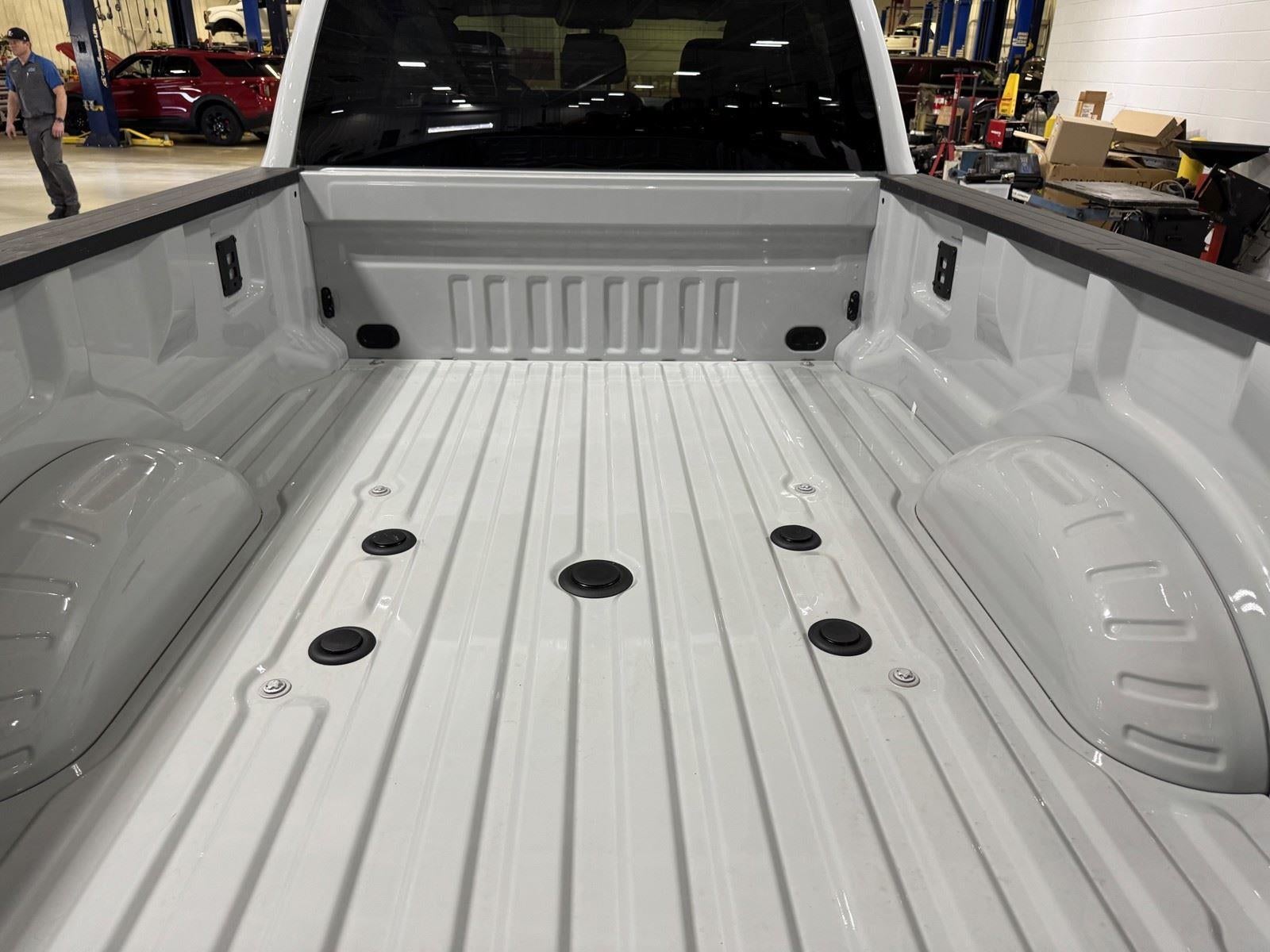 2026 Ford Super Duty F-350 DRW LARIAT