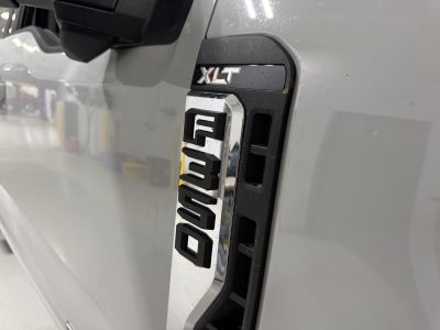 2026 Ford Super Duty F-350 DRW LARIAT