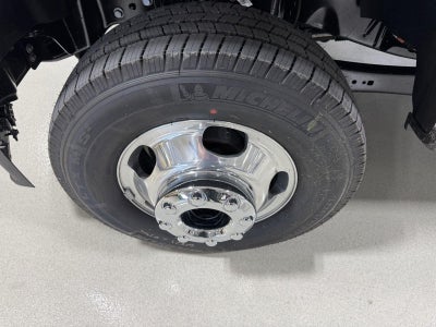 2026 Ford Super Duty F-350 DRW LARIAT