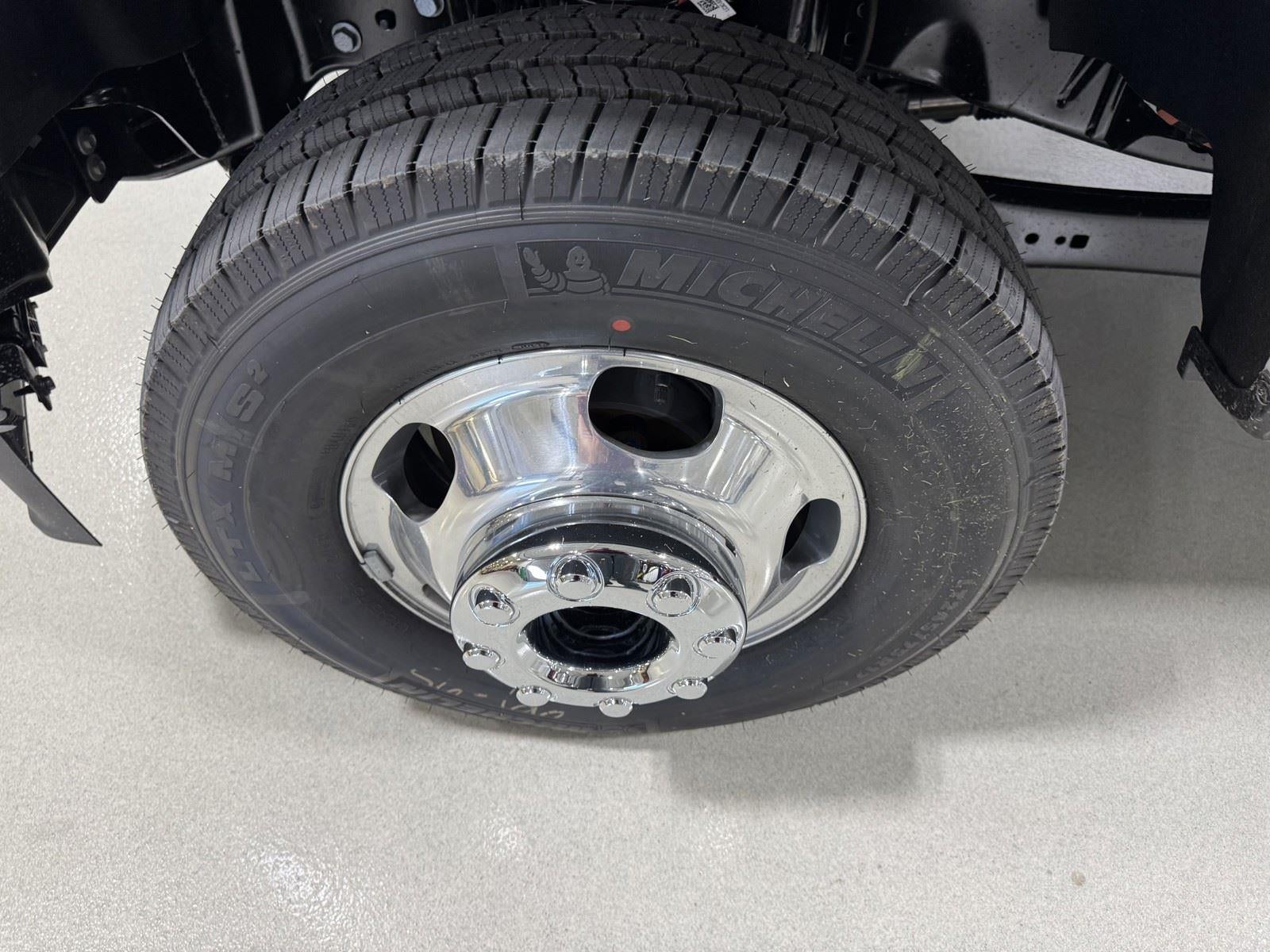 2026 Ford Super Duty F-350 DRW LARIAT