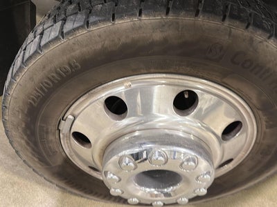 2025 Ford Super Duty F-450 DRW Platinum