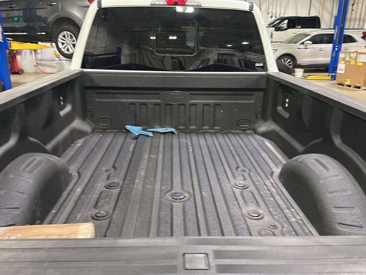 2025 Ford Super Duty F-450 DRW Platinum