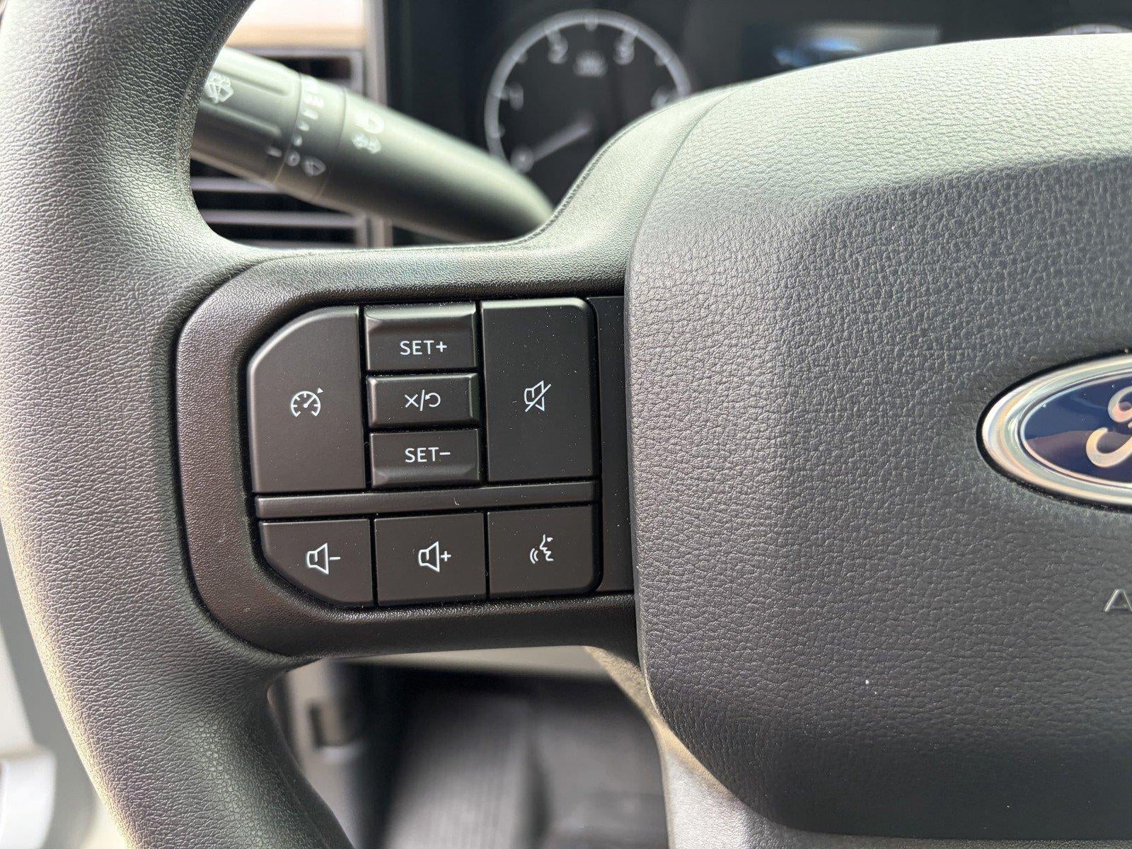 2025 Ford F-250 Super Duty XL - Photo 17