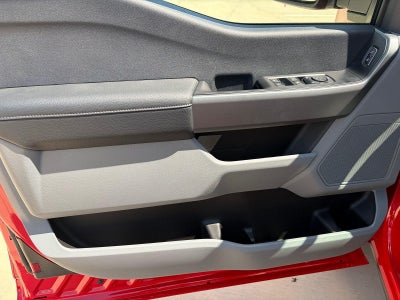 2027 Ford Super Duty F-350 SRW XLT