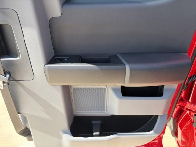 2027 Ford Super Duty F-350 SRW XLT