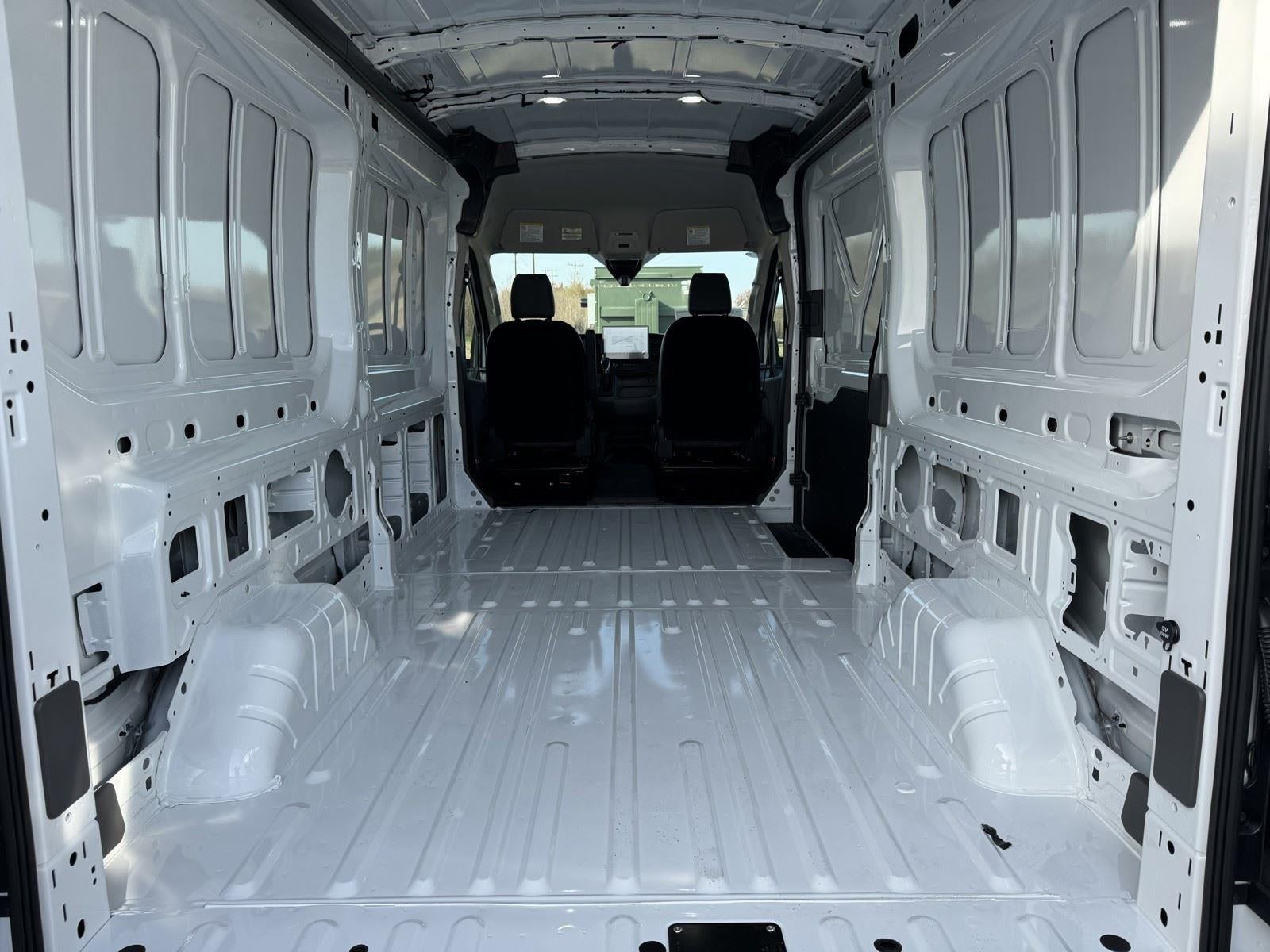 2026 Ford Transit Cargo Van T-250 148 MED RF 9150 GV