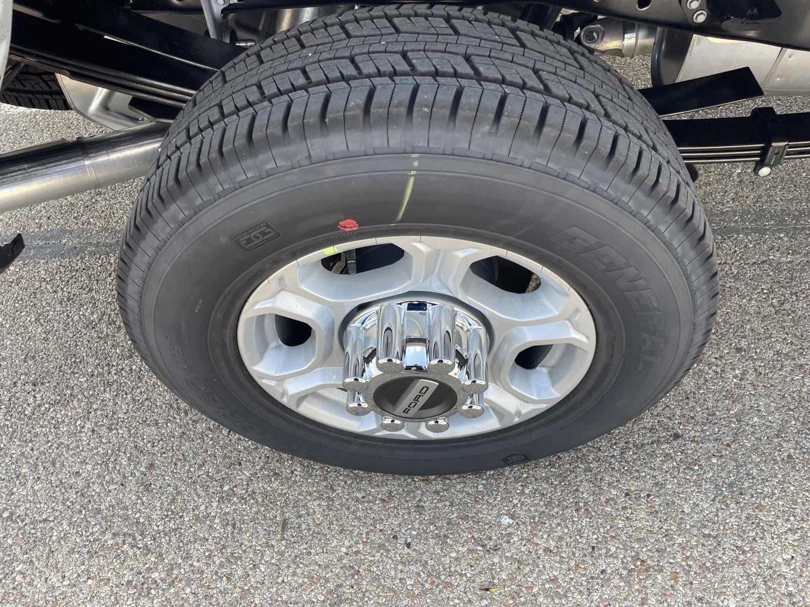2026 Ford F-350 Super Duty XL - Photo 34