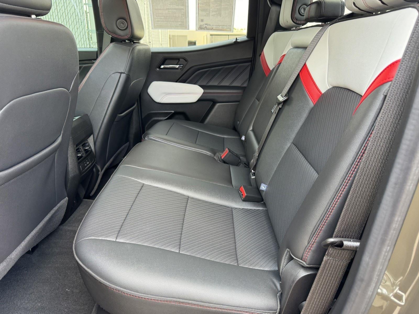 2024 GMC Canyon 4WD AT4X