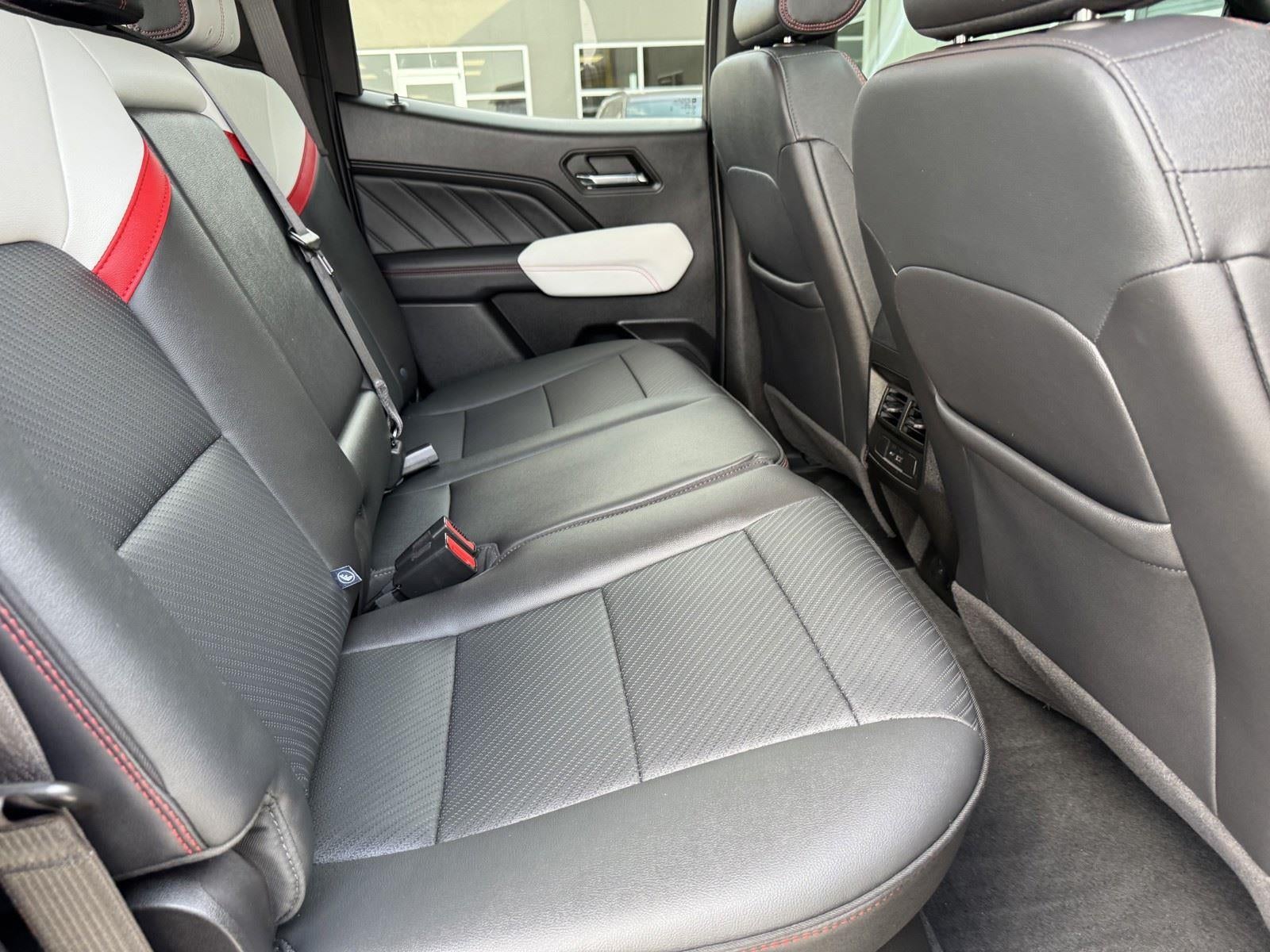 2024 GMC Canyon 4WD AT4X