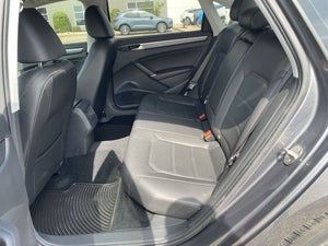 2018 Volkswagen Passat R-Line, HEATED SEATS, APPLE CARPLAY