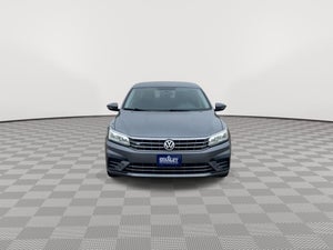 2018 Volkswagen Passat R-Line, HEATED SEATS, 19 INCH WHEELS