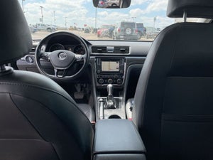 2018 Volkswagen Passat 2.0T SE w/Technology, POWER SUNROOF, NAV