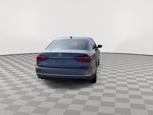 2018 Volkswagen Passat 2.0T SE w/Technology, SUNROOF, LEATHER