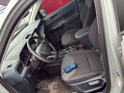 2024 Ford MAVERICK XL