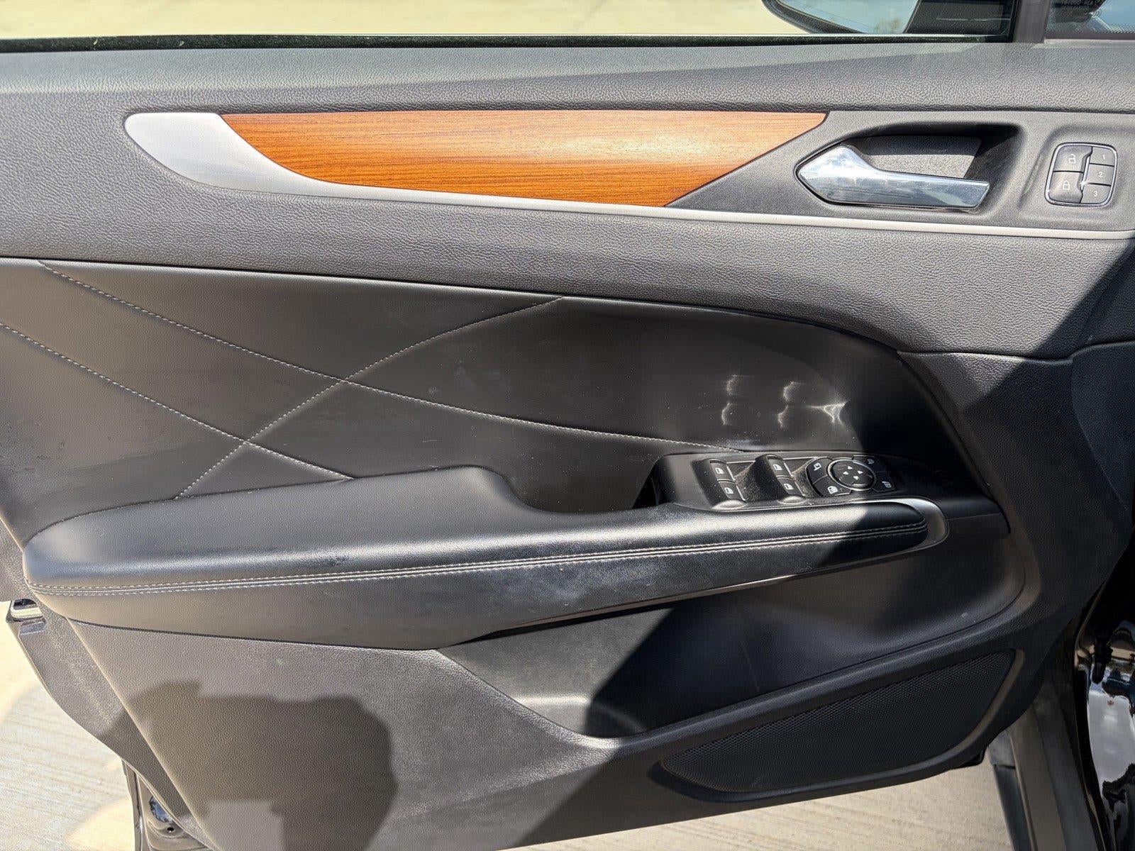 2019 Lincoln MKC Select