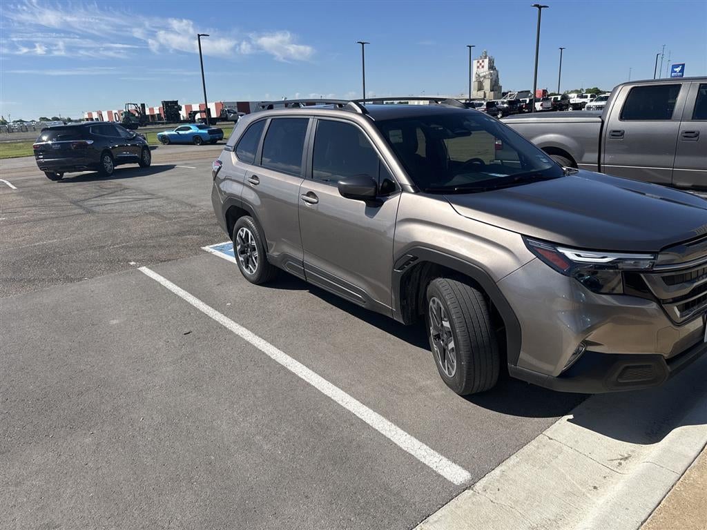 2025 Subaru Forester Premium