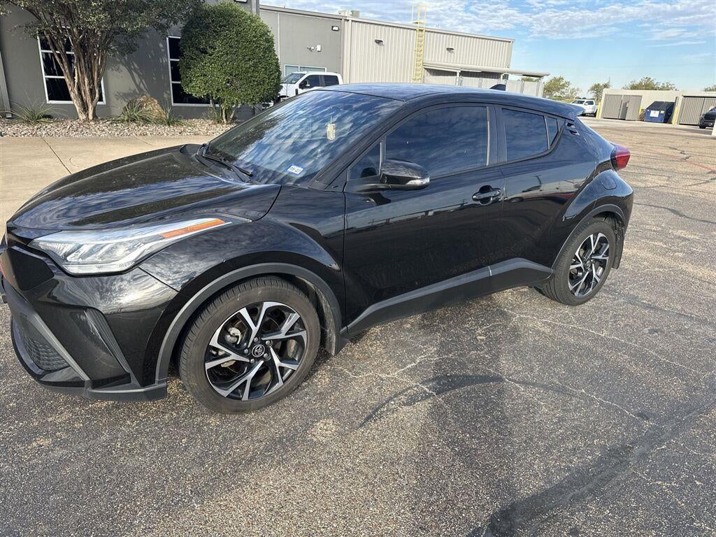 2022 Toyota C-HR XLE