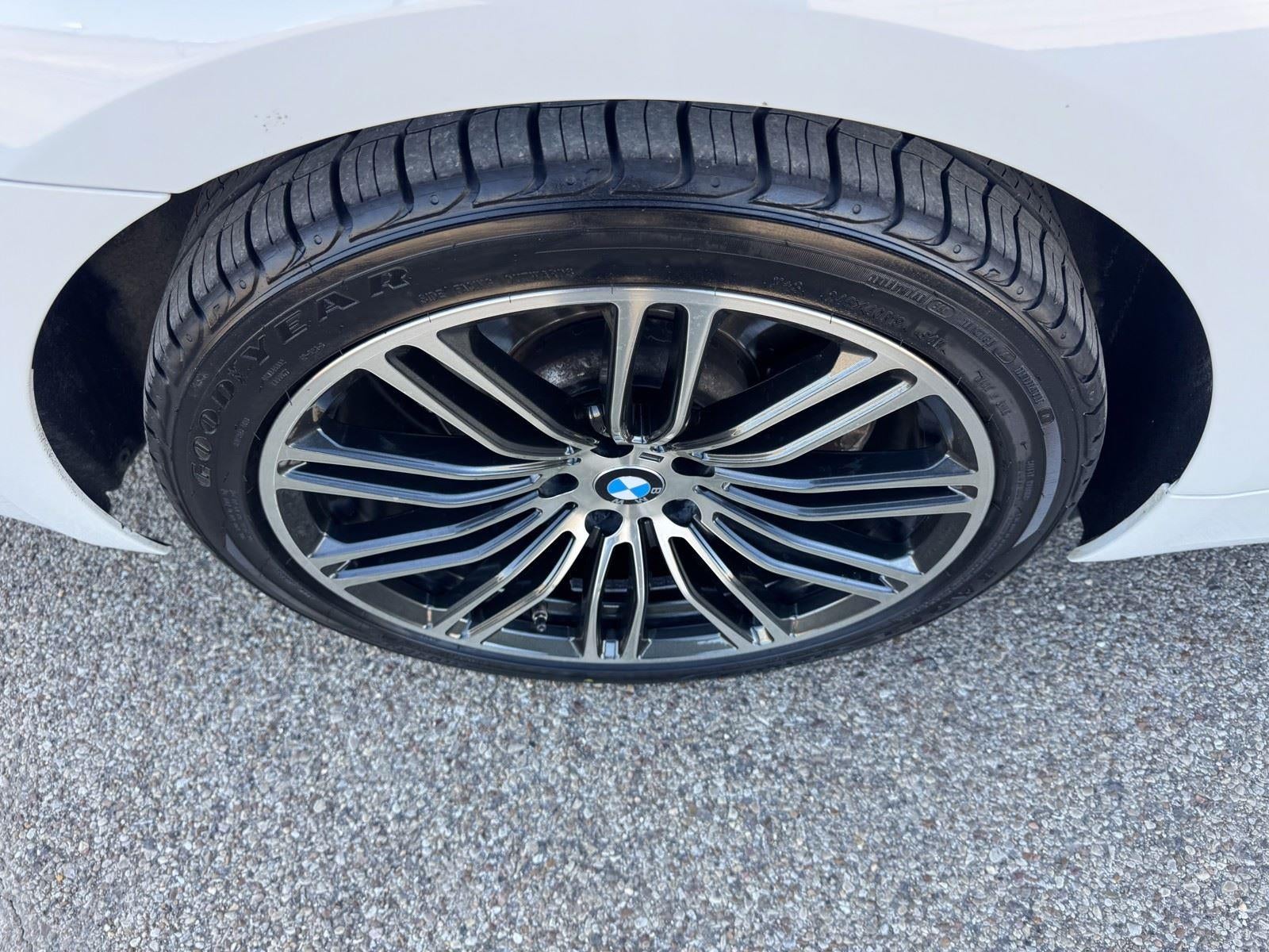 2018 BMW 5 Series 530e iPerformance