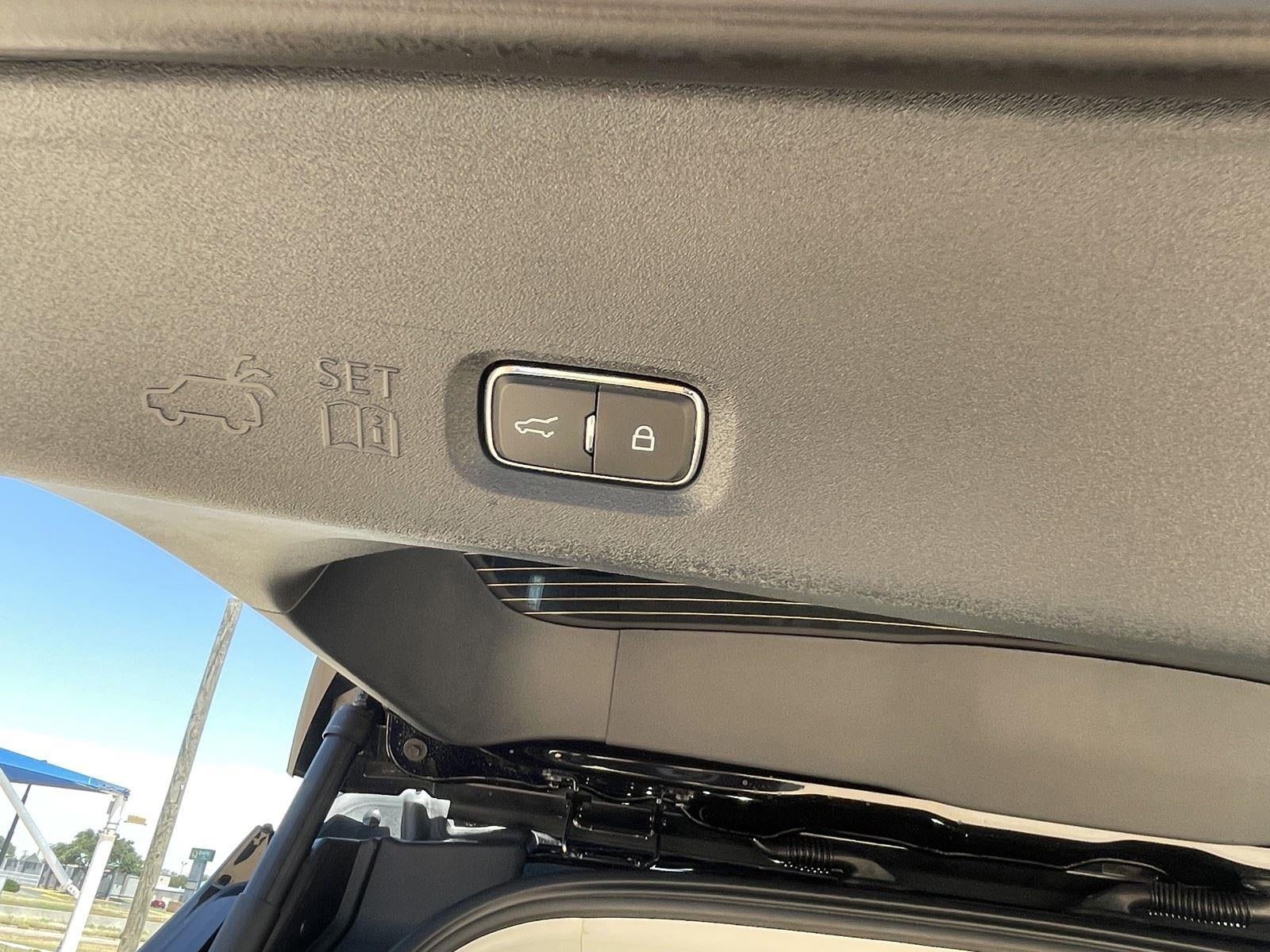 2026 Ford Expedition Platinum®
