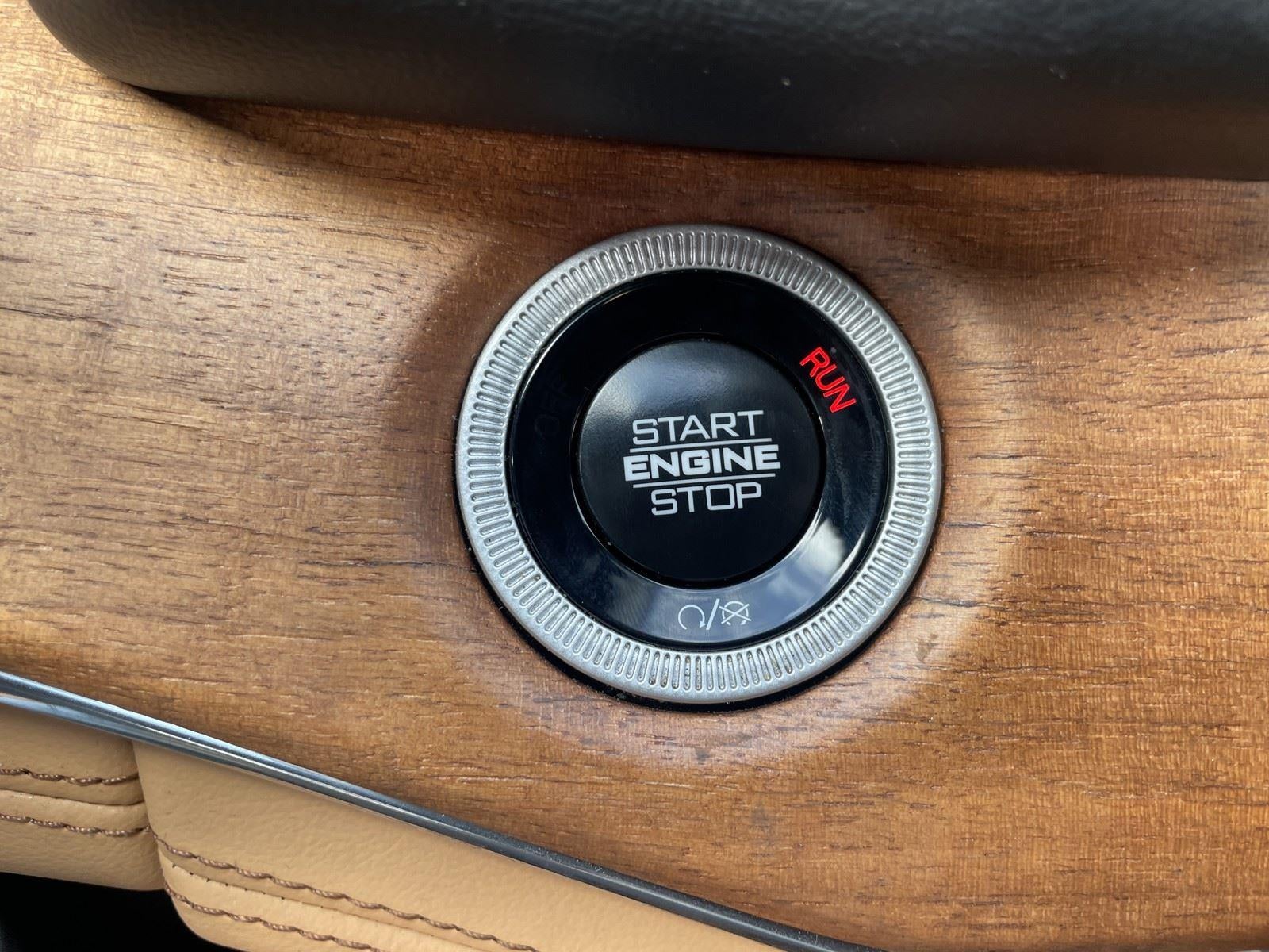 2025 Jeep Grand Cherokee Summit Reserve